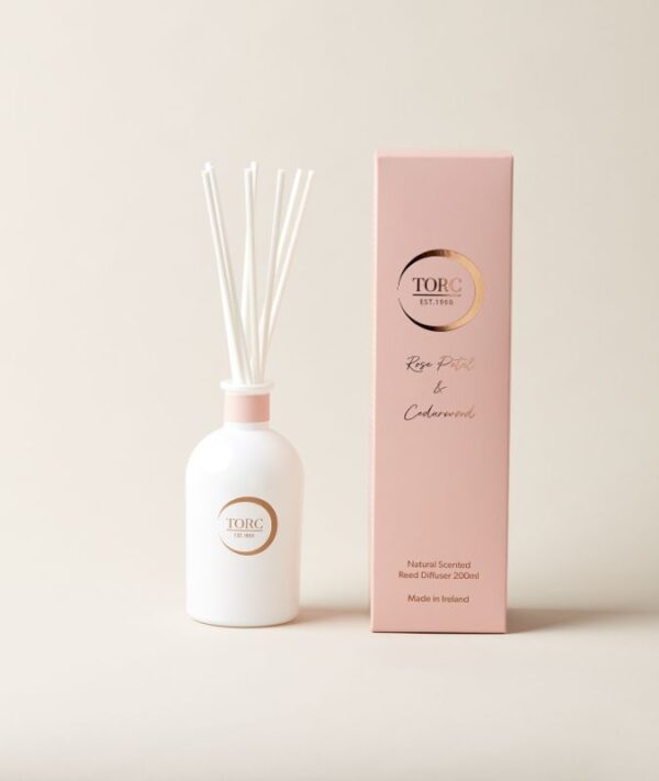 Rose-Petal-and-Cedarwood-Diffuser