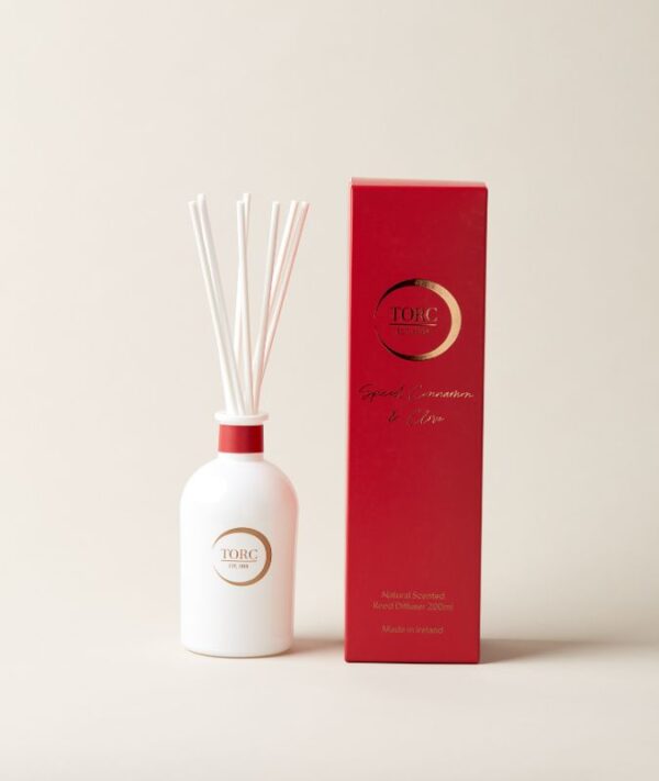 Spiced-Cinnamon-and-Clove-Diffuser