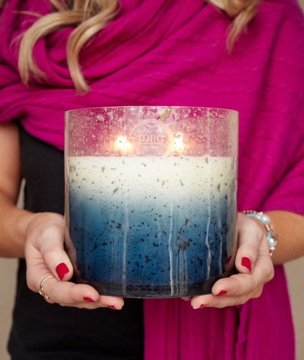 Jasmine & Dark Amber Large 4 Wick Luxury Candle - Image 3