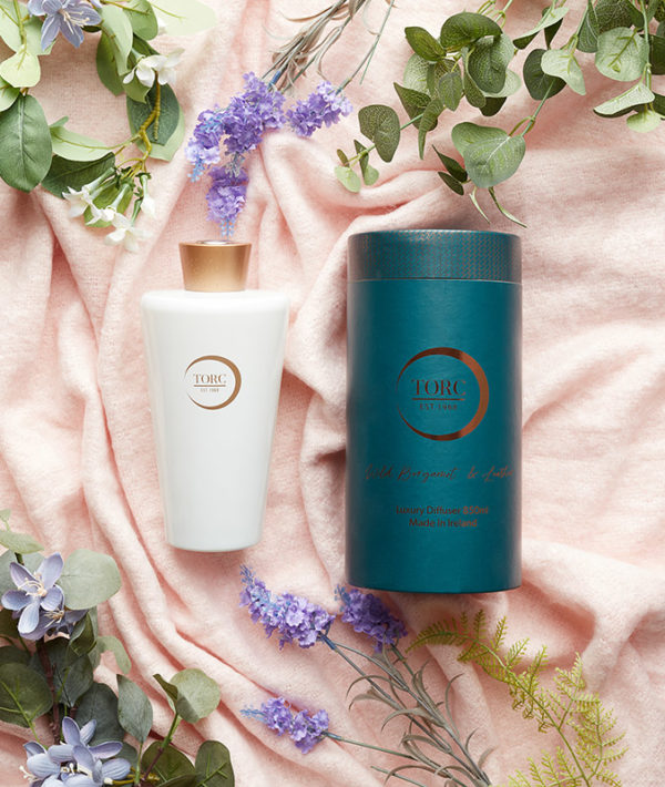 Wild Bergamot & Leather Large Luxury Diffuser - Image 2